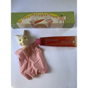 BUBBLE BUNNY Hand Puppet & Bath Gel in Box Avon Vintage Retro Kids Collectible